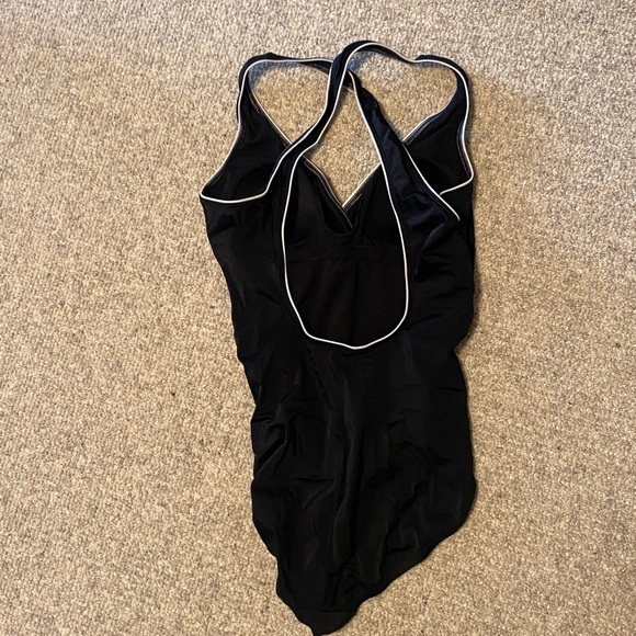 Speedo bathing suit NWOT size 12 - Picture 7 of 7